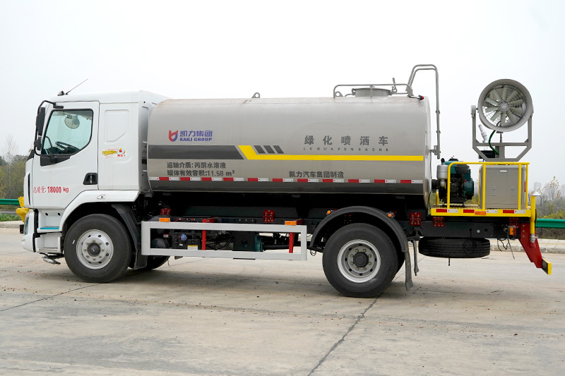 东风柳汽乘龙多功能雾炮车（14.6方）（30米雾炮）